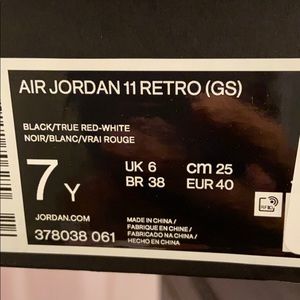 Selling Jordan 11 size seven worn once